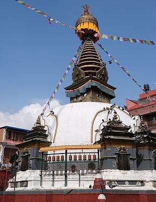 Phewa lake in Nepal