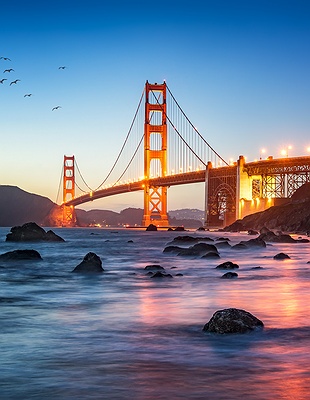 Iconic Golden Gate Bridge