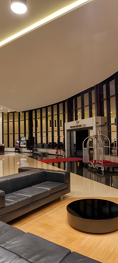 the lobby of the Viale Cataratas Hotel in Foz do Iguaçu, Brazil