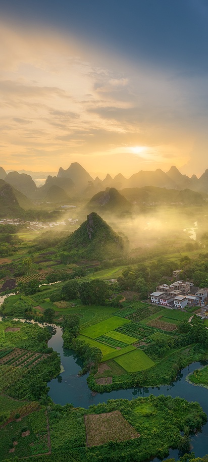 the karst mountains and Li River valley in Yangshuo, near Guilin in Guangxi Province, China