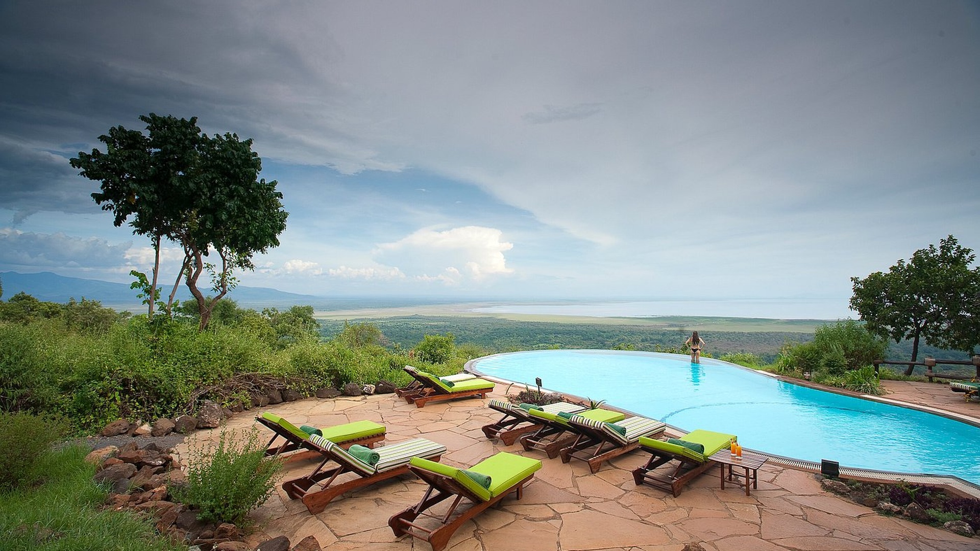 infinity pool at the Lake Manyara Serena Safari Lodge in Tanzania